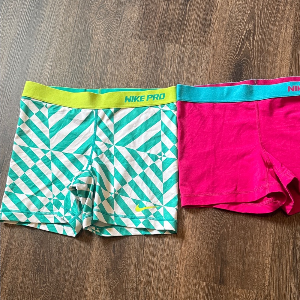 Nike Pro Turquoise/Hot Pink Geometric Athletic Shorts